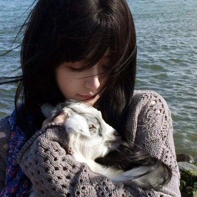 男生女生向前冲